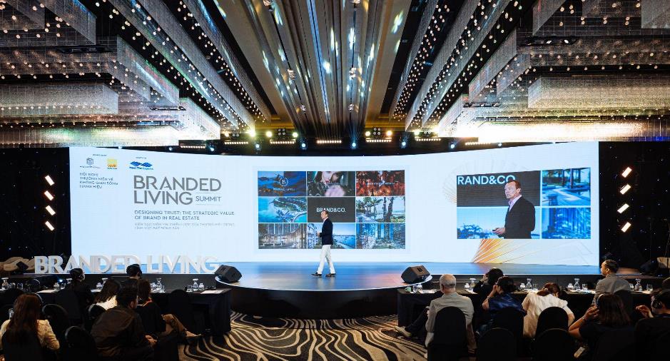 Branded Living Summit 2025: Ba “đòn bẩy vàng” cho bất động sản cao cấp Việt Nam trong chu kỳ mới- Ảnh 3. Branded Living Summit 2025: Ba “đòn bẩy vàng” cho bất động sản cao cấp Việt Nam trong chu kỳ mới- Ảnh 3.