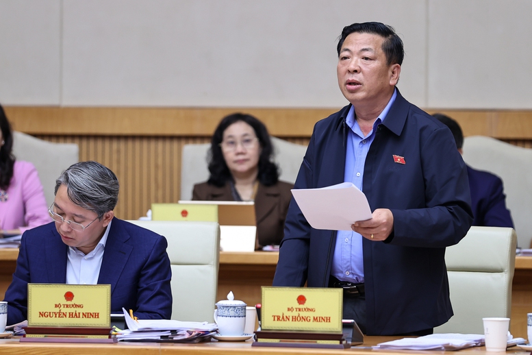 Hàng trăm nghìn căn nhà ở xã hội trên cả nước, Bộ trưởng Xây dựng khẳng định đã "dẹp" nạn "cò mồi"