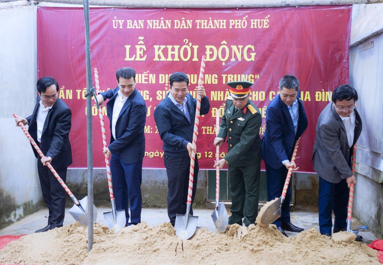 TP. Huế khởi công xây dựng, sửa chữa nhà cho người dân vùng lũ