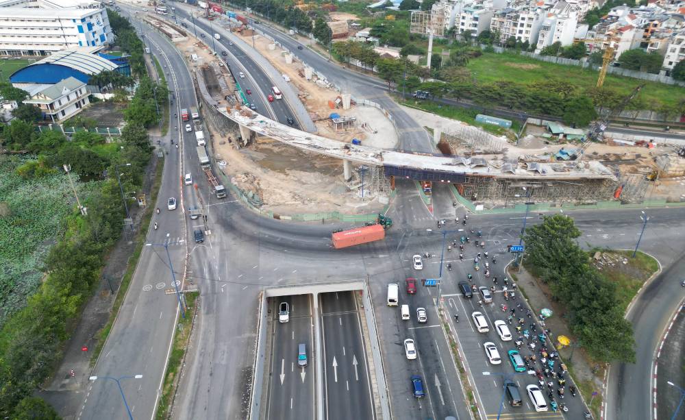 Thay bạn đi xem công trường xây nút giao 3.400 tỷ tại TP.HCM- Ảnh 11. Thay bạn đi xem công trường xây nút giao 3.400 tỷ tại TP.HCM- Ảnh 11.