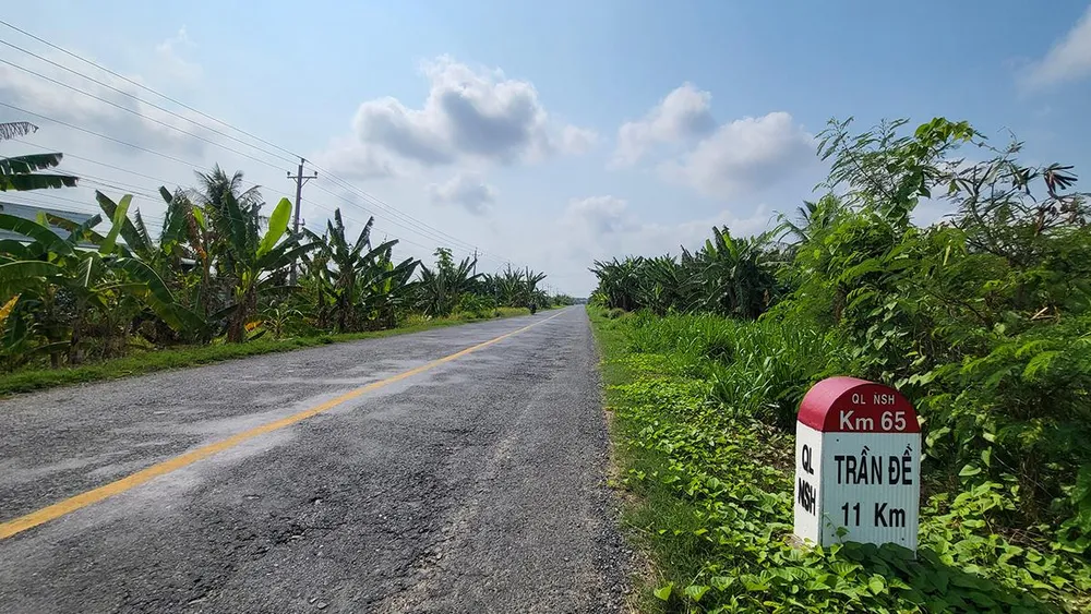 Quốc lộ 91B sắp “thay da đổi thịt”: Đường rộng 12m, chạy 80km/h, khởi công năm 2026- Ảnh 1. Quốc lộ 91B sắp “thay da đổi thịt”: Đường rộng 12m, chạy 80km/h, khởi công năm 2026- Ảnh 1.