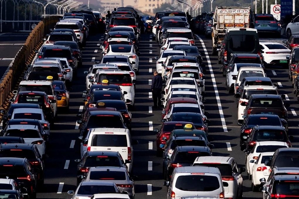 Trung Quốc ra quyết định bước ngoặt – sắp đến ngày ô tô tự lái ‘không cần chạm tay’ chạy đầy đường