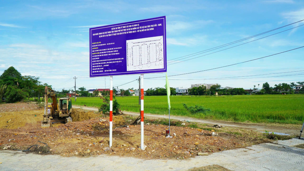 Bộ Xây dựng thông tin về thời gian cắm mốc giải phóng mặt bằng đường sắt tốc độ cao 350km/h- Ảnh 2.