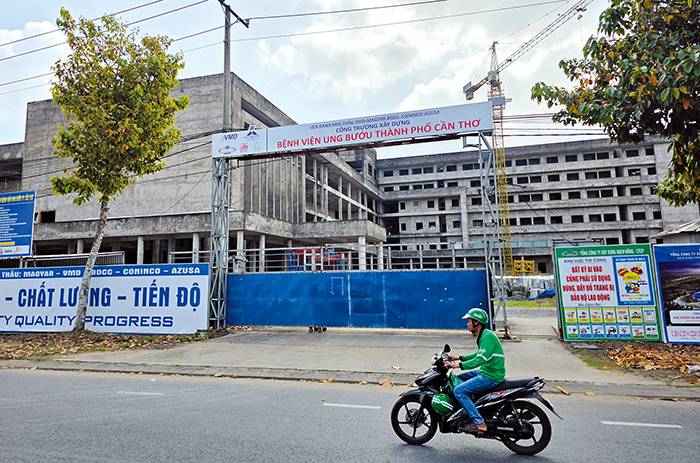 Tái khởi động các dự án, công trình trọng điểm 