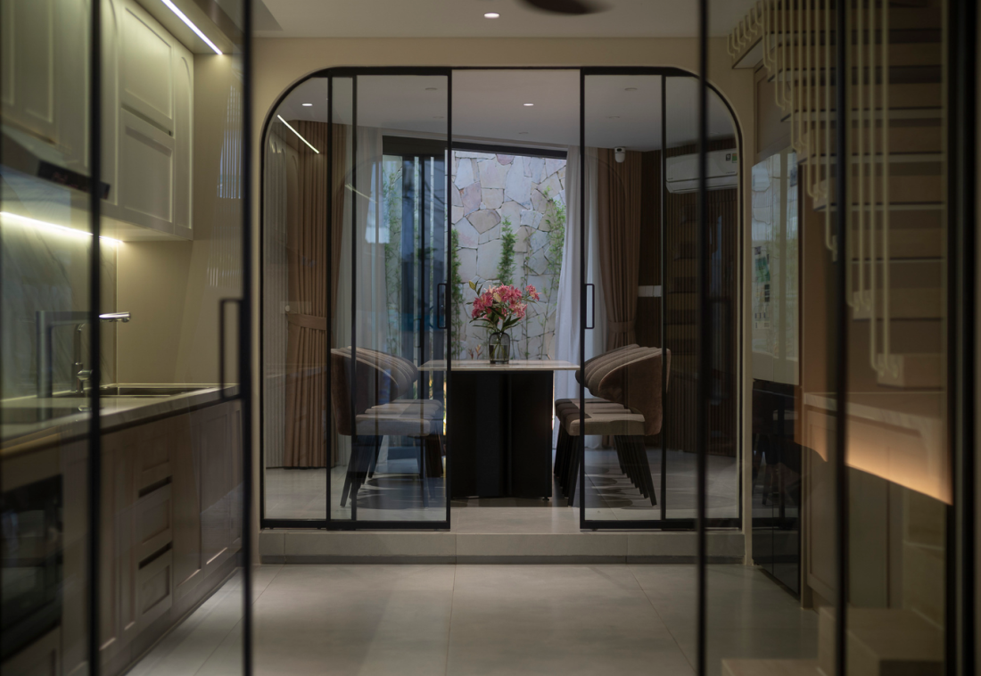 Nhà ống 80m2 TP.HCM: Thánh đường lệch tầng rực nắng giữa lòng đô thị nén- Ảnh 6.