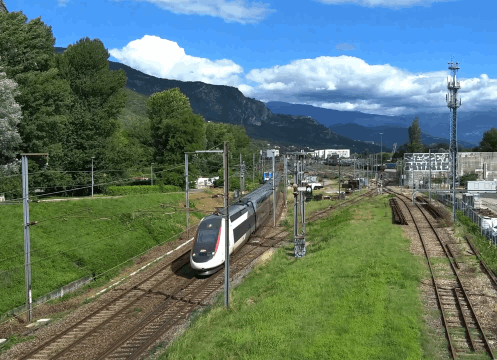 Thông tin mới nhất về dự án đường sắt tốc độ cao 350km/h, chạy qua 15 tỉnh thành