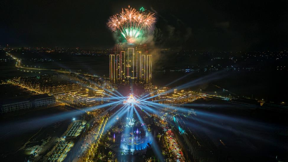 Ecopark Countdown 2026: Cư dân khắp 3 miền mãn nhãn với âm thanh, ánh sáng, pháo hoa giữa thiên nhiên- Ảnh 7. Ecopark Countdown 2026: Cư dân khắp 3 miền mãn nhãn với âm thanh, ánh sáng, pháo hoa giữa thiên nhiên- Ảnh 7.