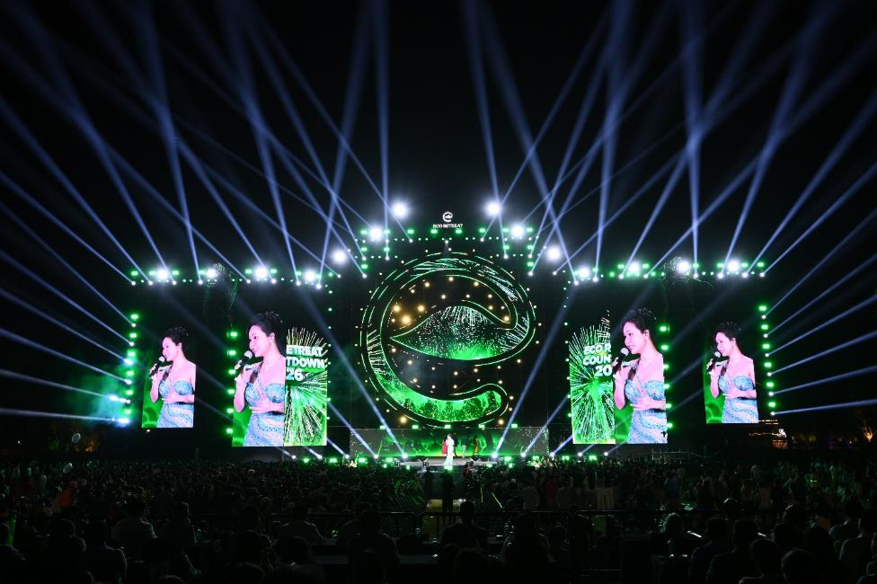 Ecopark Countdown 2026: Cư dân khắp 3 miền mãn nhãn với âm thanh, ánh sáng, pháo hoa giữa thiên nhiên- Ảnh 8. Ecopark Countdown 2026: Cư dân khắp 3 miền mãn nhãn với âm thanh, ánh sáng, pháo hoa giữa thiên nhiên- Ảnh 8.