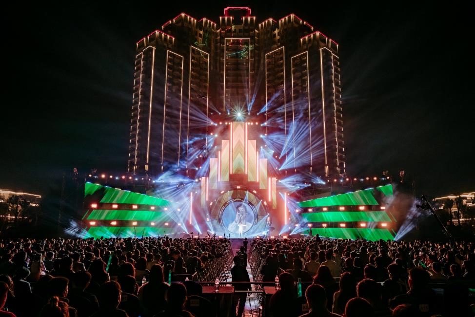 Ecopark Countdown 2026: Cư dân khắp 3 miền mãn nhãn với âm thanh, ánh sáng, pháo hoa giữa thiên nhiên- Ảnh 5. Ecopark Countdown 2026: Cư dân khắp 3 miền mãn nhãn với âm thanh, ánh sáng, pháo hoa giữa thiên nhiên- Ảnh 5.