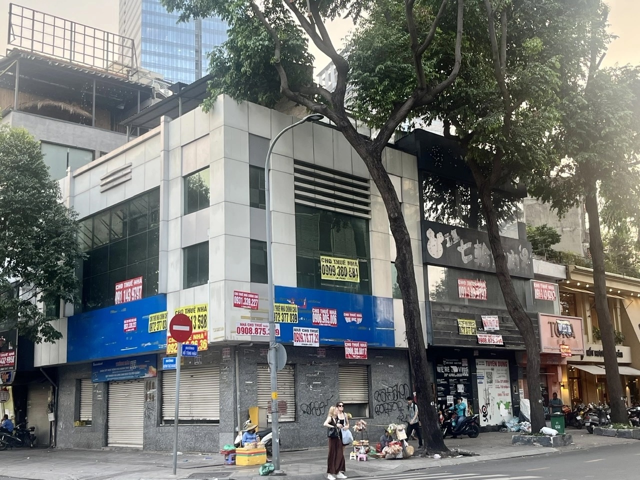 THỊ TRƯỜNG NHÀ RIÊNG TP.HCM TRẦM LÃNG NẶNG NỀ CUỐI NĂM 2025!