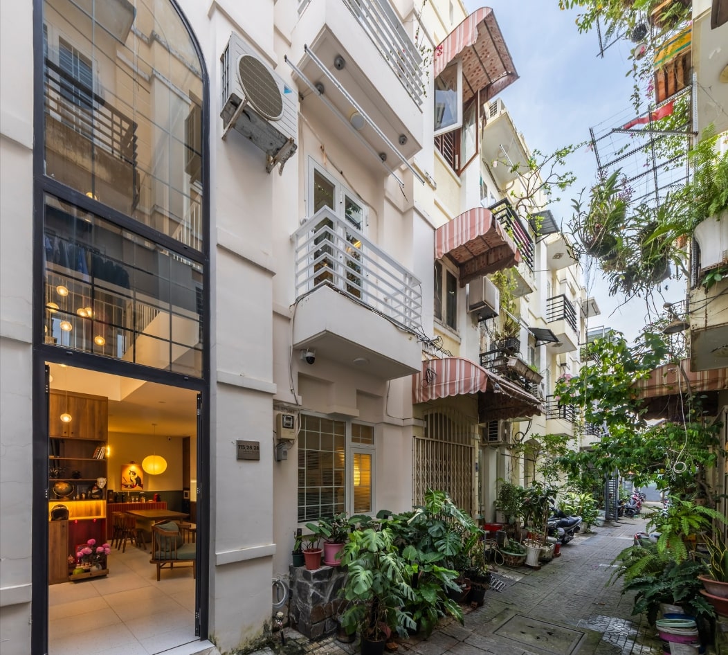 Từ nhà ống tối tăm đến không gian ngập tràn ánh sáng chỉ với 40m2 tại Nhà Bè