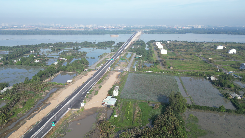 Tuyến giao thông liên vùng nối TP.HCM với các tỉnh lân cận sắp đạt cột mốc then chốt