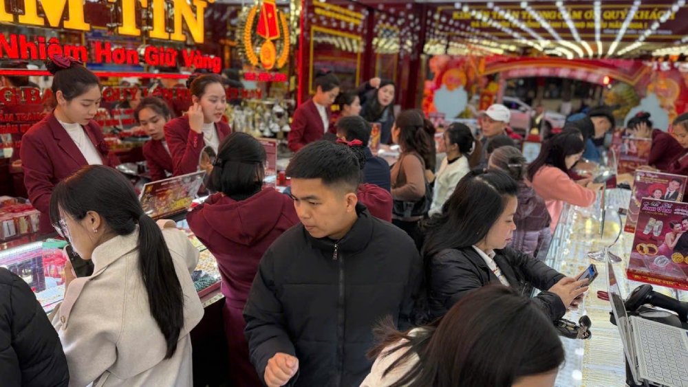 Giá vàng tuần tới: Cẩn trọng rủi ro điều chỉnh