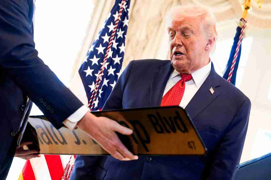 Thuế quan của ông Trump nóng trở lại