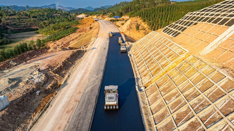 Tổ chức giao thông tạm dịp Tết trên hai cao tốc qua Cao Bằng, Lạng Sơn