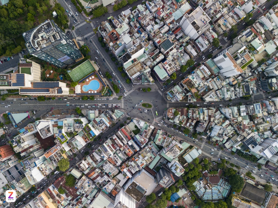 Ai đang 'thâu tóm' các mặt bằng đắc địa TP.HCM?