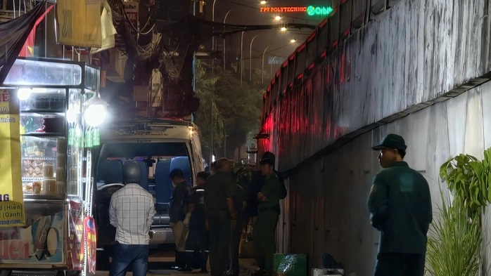 Cháy lớn ở hẻm nhỏ tại TP.HCM, 3 mẹ con tử vong