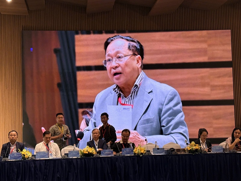 IFC không chỉ là nơi dòng tiền đi qua