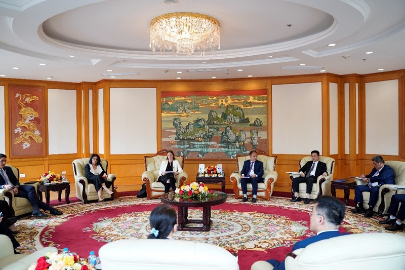 Hợp tác với nhà cung cấp chỉ số hàng đầu thế giới FTSE Russell, thị trường chứng khoán Việt Nam rộng cửa nâng hạng