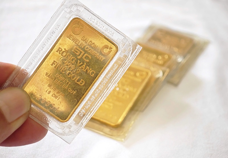 Giá vàng hôm nay 6-2: Đồng loạt giảm sốc