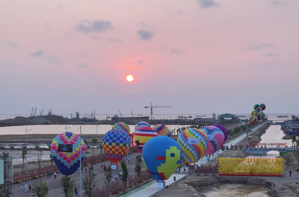 Cần Giờ có gì mà hơn 10.000 người tìm đến trong một ngày?