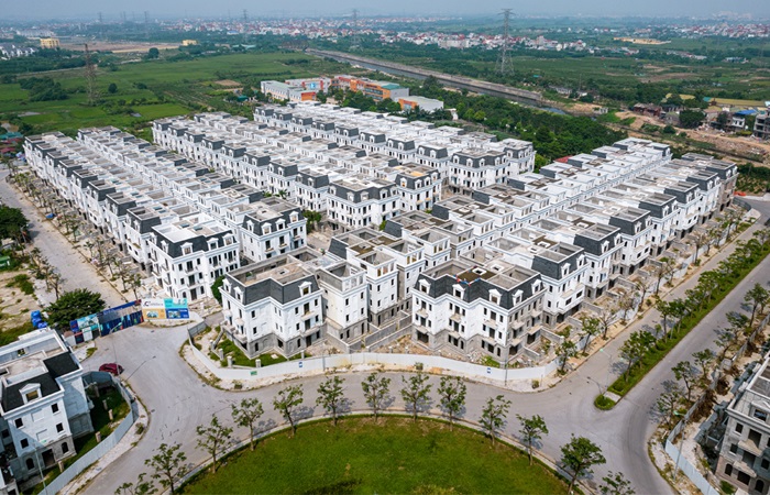 Nhà liền thổ Hà Nội lập đỉnh hấp thụ 6 năm, thị trường dịch chuyển mạnh về vùng ven- Ảnh 2.