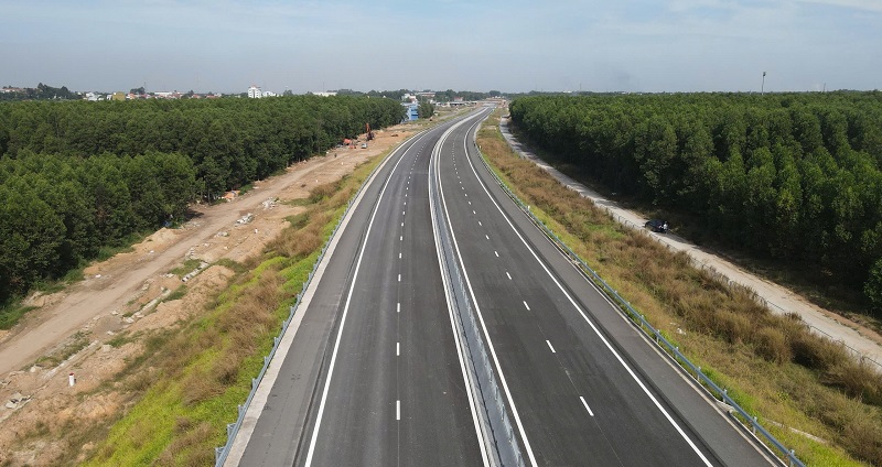 Bất động sản 24h: Cơ bản hoàn thành đoạn tuyến hơn 35km cao tốc Biên Hòa - Vũng Tàu, khai thác trước Tết