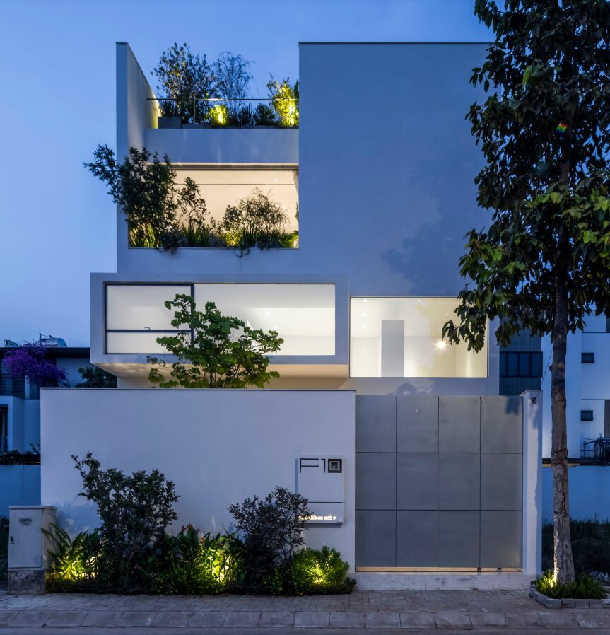 Kiến trúc nhà phố TP.HCM hiện đại xanh hóa khác biệt