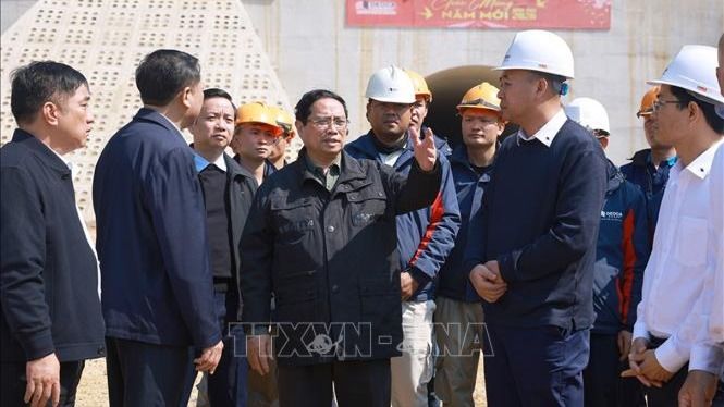 Thủ tướng kiểm tra 2 dự án cao tốc trọng điểm tại Lạng Sơn, Cao Bằng