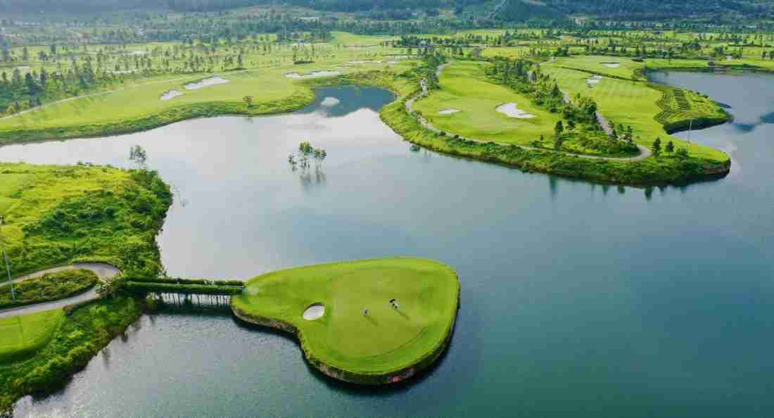 Đề xuất chuyển mục đ&iacute;ch sử dụng hơn 200ha rừng để l&agrave;m s&acirc;n golf &ndash; resort tại Nghệ An