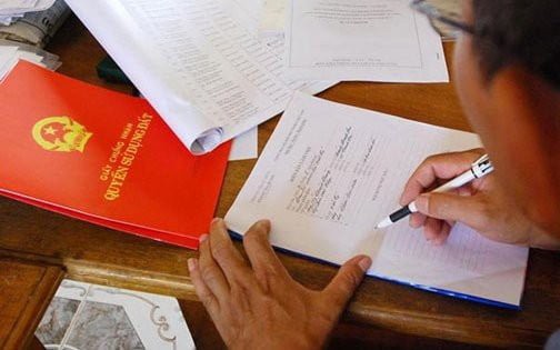 Đất nguồn gốc lấn chiếm muốn cấp sổ đỏ có cần phù hợp mọi quy hoạch?