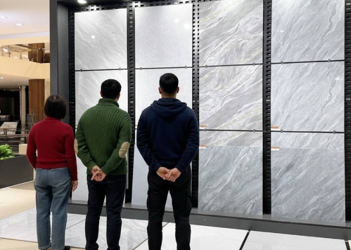 Xây nhà phố: Chọn gạch lát nền thế nào để không tốn thêm tiền về sau?- Ảnh 1.