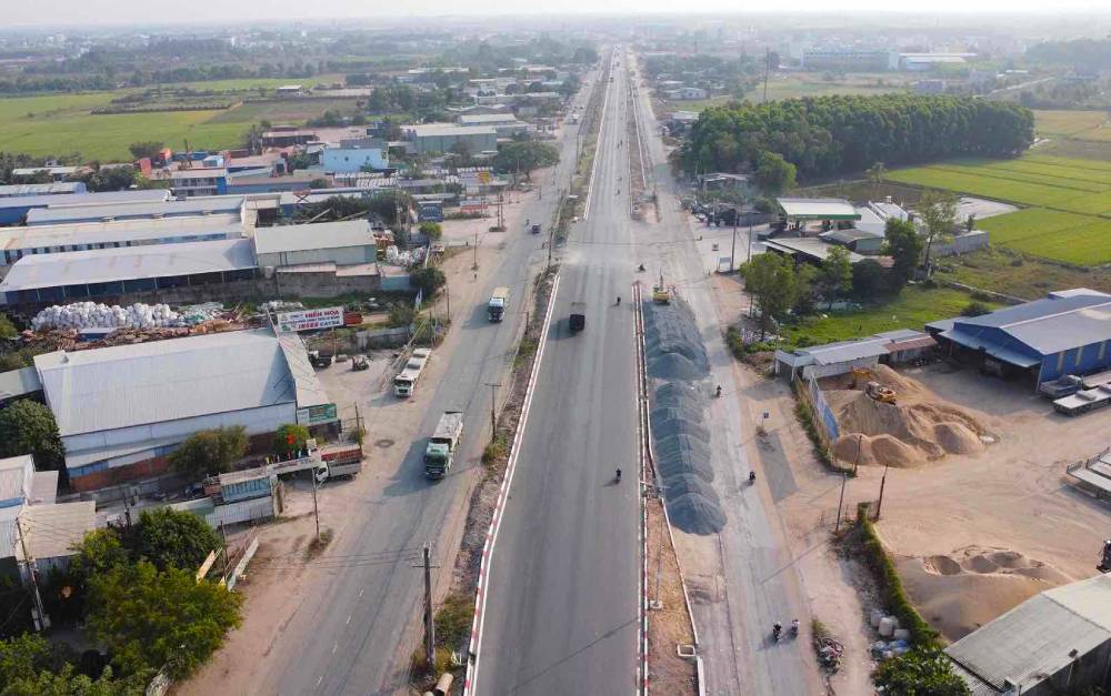 Tiến độ thi công 2 tuyến đường chạy song song kết nối đến sân bay Long Thành- Ảnh 2.