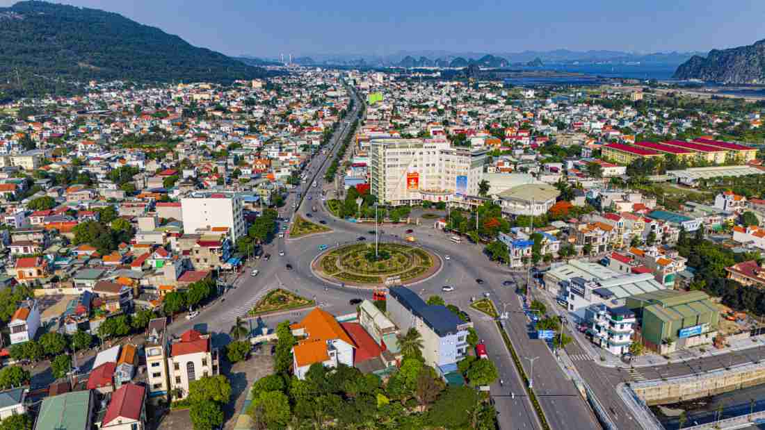 Quảng Ninh công nhận 3 khu vực đô thị loại II và loại III