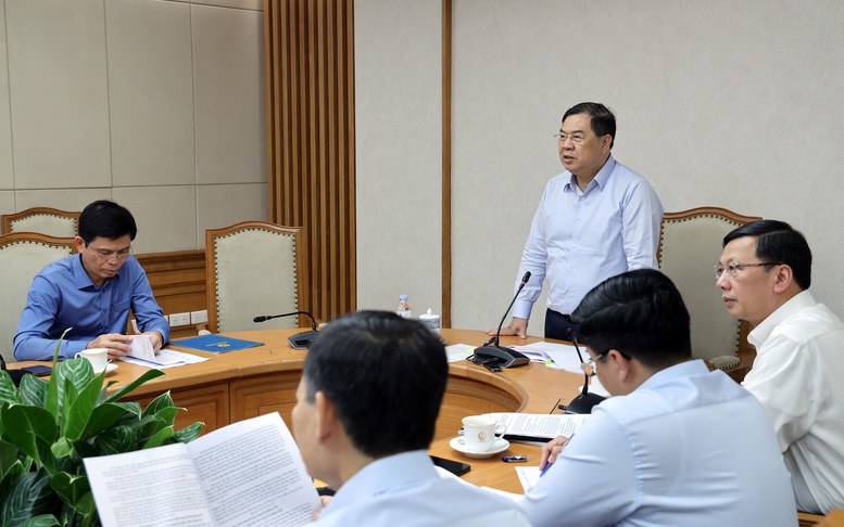 Quy hoạch sân bay toàn quốc đến 2050: Phó Thủ tướng yêu cầu tính kỹ hiệu quả, tránh “mỗi tỉnh một sân bay”