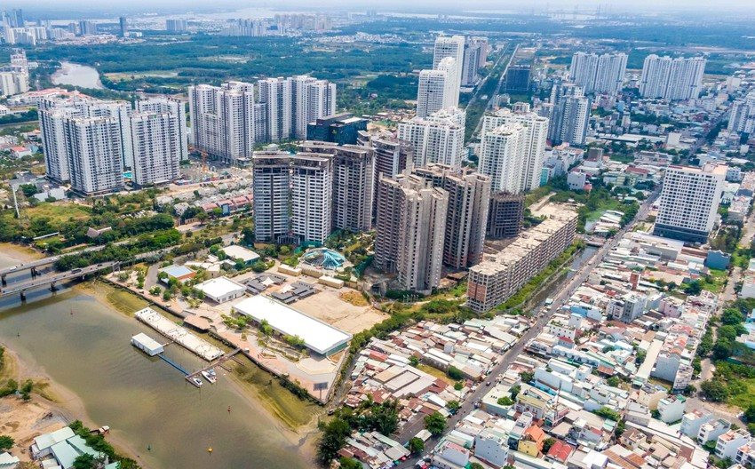 Tín dụng bất động sản tăng mạnh tại nhiều ngân hàng: Có nhà băng cho vay gần 300.000 tỷ đồng