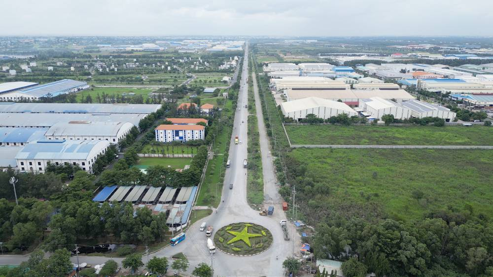 Bất động sản 24h: Tây Ninh ưu tiên đầu tư 52 khu công nghiệp lớn- Ảnh 1.