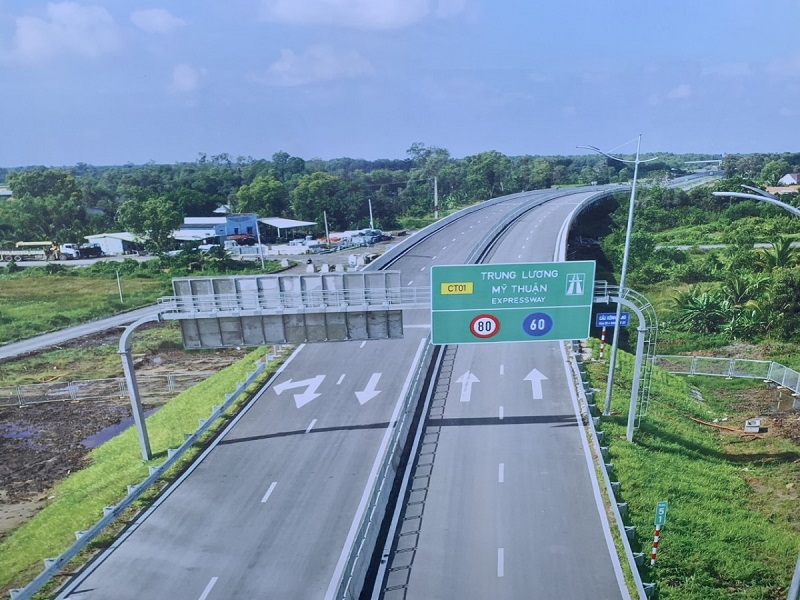 Tasco muốn huy động hơn 3.560 tỷ đồng trái phiếu chuyển đổi để rót vốn vào cao tốc và bất động sản