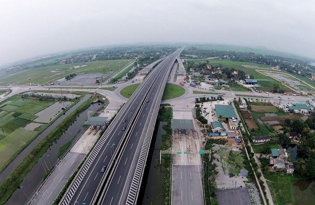 Nóng trong tuần: Đồng Nai sắp khởi công loạt trục giao thông lớn, TP.HCM chuẩn bị đưa 23 xã lên phường