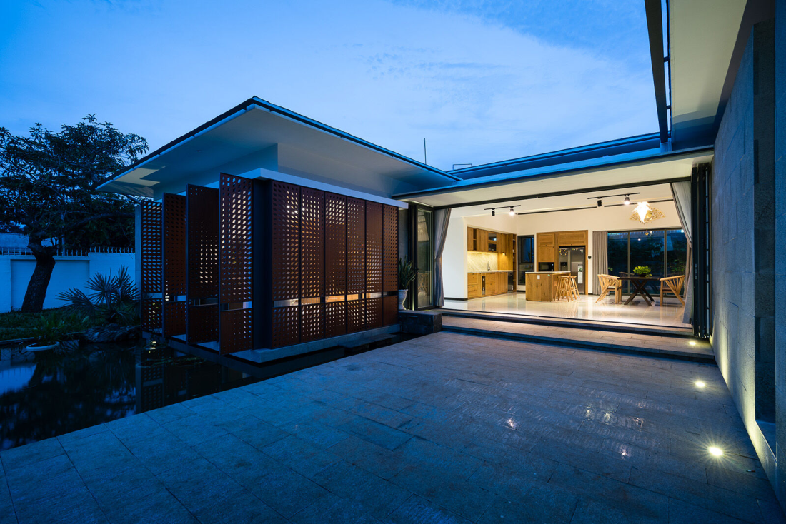 Xây nhà ba gian ở ngoại ô Đồng Nai chỉ để đón con cháu về tụ họp cuối tuần- Ảnh 1.