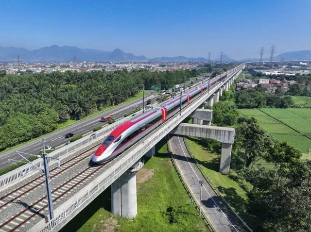 Hai địa phương hoàn tất giải phóng mặt bằng tuyến đường sắt tốc độ cao Hà Nội - Quảng Ninh