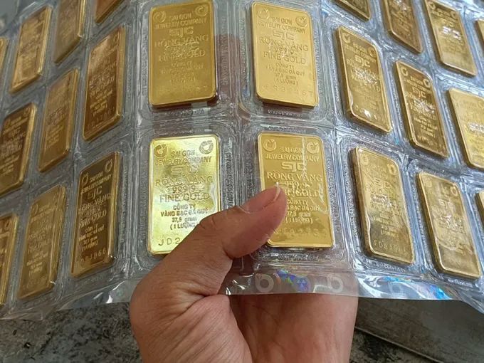 Sáng 10-6: Giá vàng giảm thêm 2,5 triệu đồng/lượng
