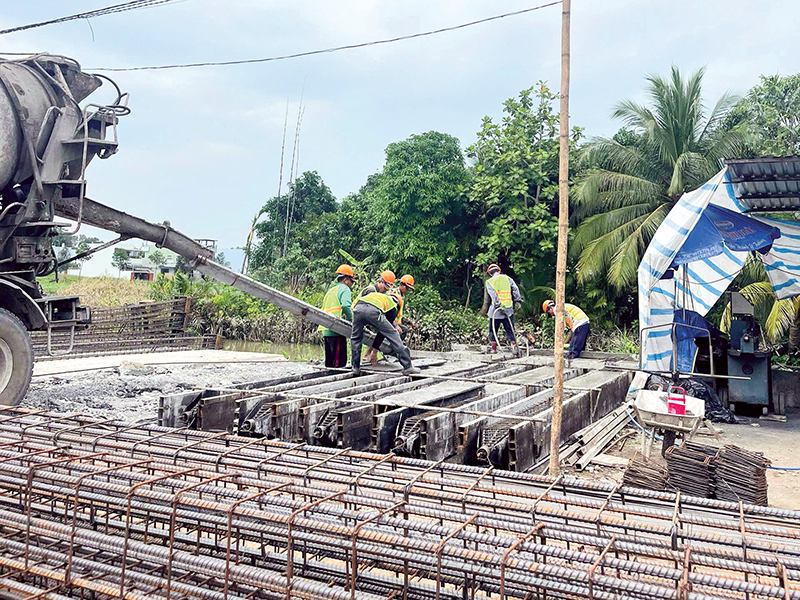 Thi c&ocirc;ng g&oacute;i thầu số 1 Dự &aacute;n ph&aacute;t triển đ&ocirc; thị xanh th&iacute;ch ứng với biến đổi kh&iacute; hậu tại Ng&atilde; Bảy
