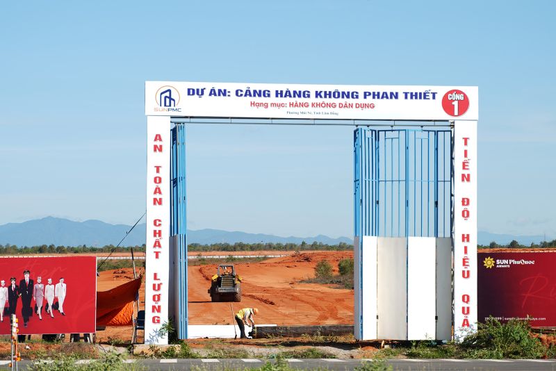 Đẩy nhanh tiến độ thi công dự án Cảng hàng không Phan Thiết - Hạng mục hàng không dân dụng