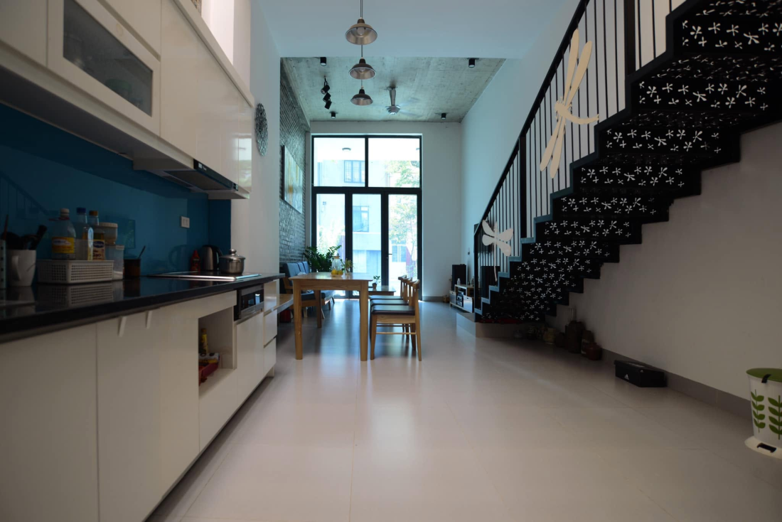 Nhà hướng Tây tại Vĩnh Phúc: Bẫy nắng và dựng phễu đón gió cho đất hẹp- Ảnh 10. Nhà hướng Tây tại Vĩnh Phúc: Bẫy nắng và dựng phễu đón gió cho đất hẹp- Ảnh 10.