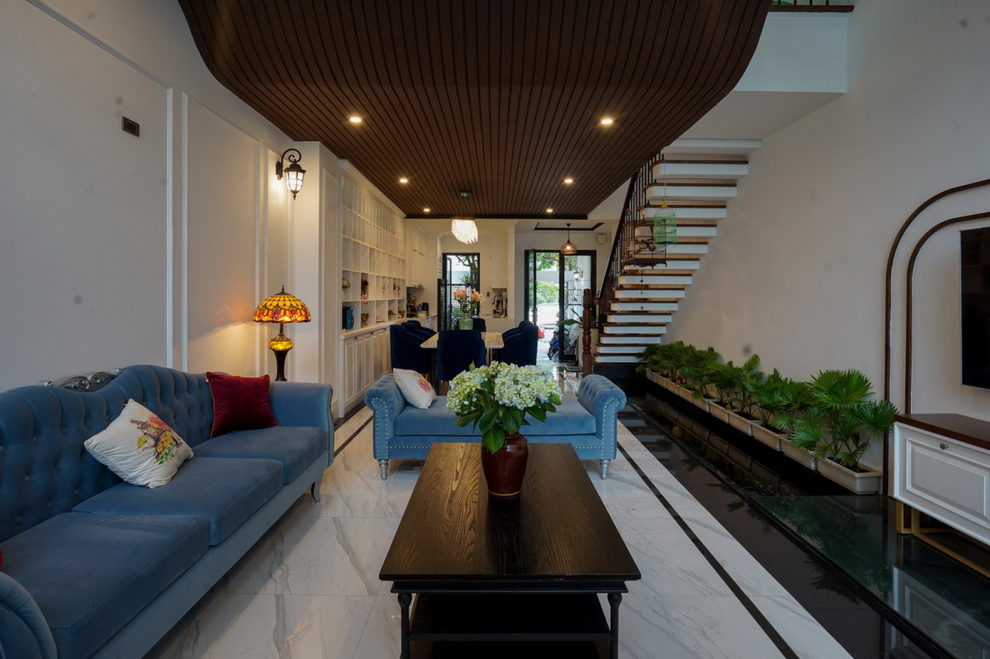 Gạch kính cản nắng hướng Tây cho nhà ống Đà Nẵng đậm chất Indochine- Ảnh 3. Gạch kính cản nắng hướng Tây cho nhà ống Đà Nẵng đậm chất Indochine- Ảnh 3.