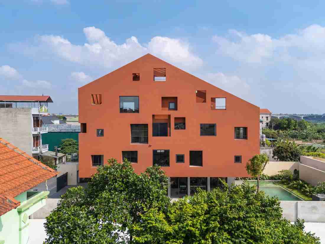 Nhà đa thế hệ ven sông Hồng: 100 ô cửa thay thế tường bê tông
