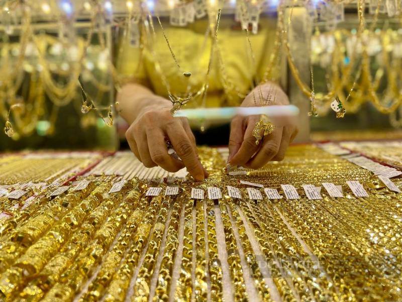 Giá vàng hôm nay 15/8: Vàng trong nước bật tăng tới 1,1 triệu đồng/lượng