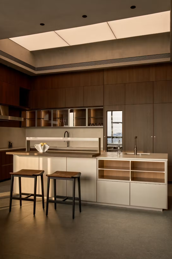 Penthouse hướng sông Sài Gòn: Phong cách nghỉ dưỡng và sự chuyển tiếp không gian vô hình- Ảnh 5. Penthouse hướng sông Sài Gòn: Phong cách nghỉ dưỡng và sự chuyển tiếp không gian vô hình- Ảnh 5.