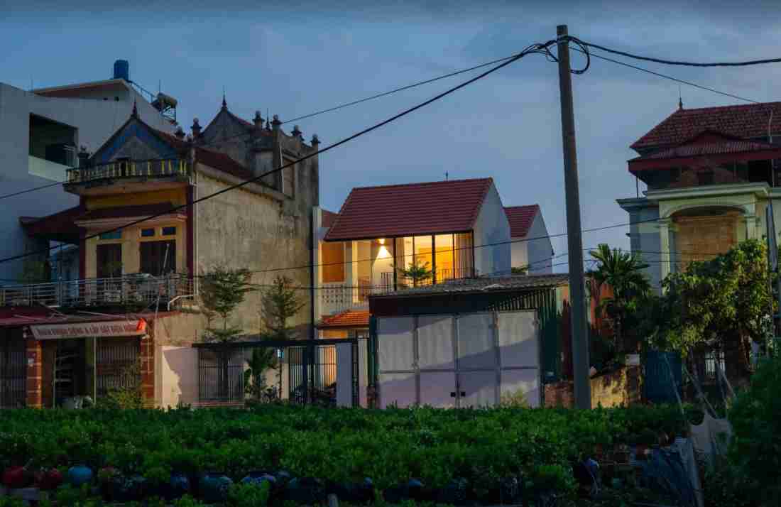 Nhà ống Hưng Yên lùi 13m: Không gian sống tĩnh lặng cho người cao tuổi